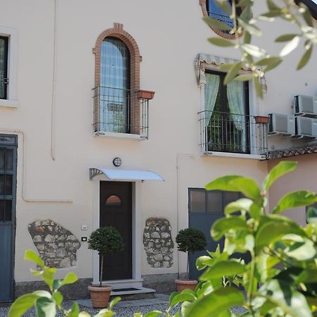 Casa Vacanze Dalmolin Hotel Valeggio sul Mincio Bagian luar foto
