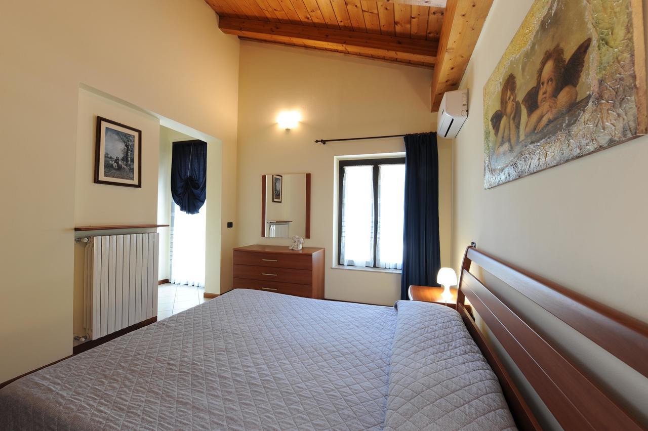 Casa Vacanze Dalmolin Hotel Valeggio sul Mincio Bagian luar foto